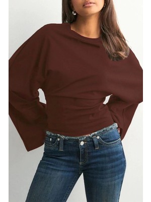 MetuCa Kadın Kahverengi Yüksek Yaka Dramatik Geniş Kollu Vücudu Saran Dalgıç Kumaş Crop Bluz