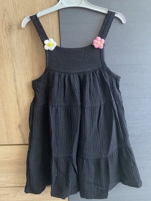 Mini Zehram Kız Çocuk Askılı Kat Kat Elbise & Hasır Şapka Set – Çiçek Detaylı Yazlık Kombin