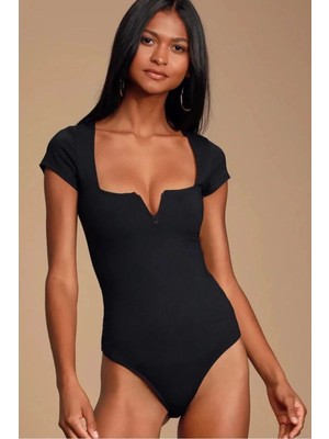 MetuCa Kadın Kalp Yaka Göğüs Dekolteli Kısa Kollu Kaşkorse Alttan Çıtçıtlı Bodysuit - Siyah
