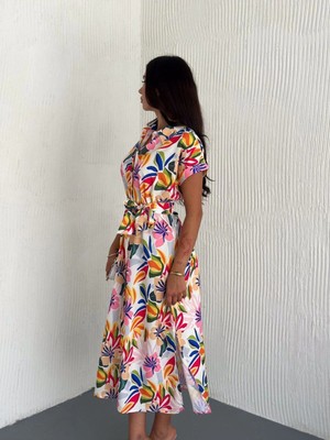 MetuCa Kadın Gömlek Yaka Beli Kuşaklı Yırtmaçlı Desenli Poplin Midi Elbise - Çok Renkli