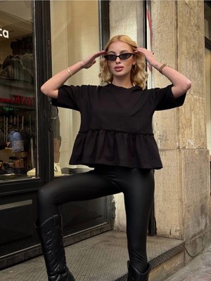 MetuCa Kadın Bisiklet Yaka Beli Fırfırlı Salaş Kesim Eteği Volanlı Peplum Tişört - Siyah