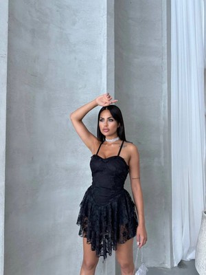 MetuCa Kadın Siyah Askılı Sırtı Bağcıklı Içi Şortlu Dantel Mini Prenses Parti Elbisesi