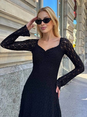 MetuCa Kadın Siyah Uzun Kollu Kalp Yaka Göğsü Büzgülü Astarlı A Kesim Fisto Dantel Mini Elbise