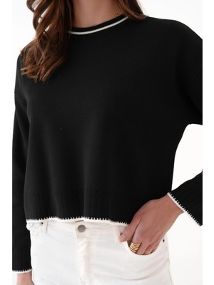 MetuCa Kadın Siyah Çoban Dikiş Detaylı Bisiklet Yaka Yumuşak Doku Crop Triko Kazak