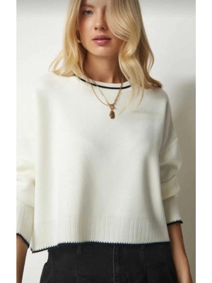 MetuCa Kadın Beyaz Çoban Dikiş Detaylı Bisiklet Yaka Yumuşak Doku Crop Triko Kazak