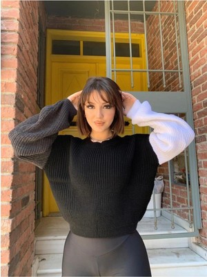 MetuCa Kadın Siyah Beyaz Antrasit Renk Bloklu Selanik Örgü Bisiklet Yaka Crop Kazak