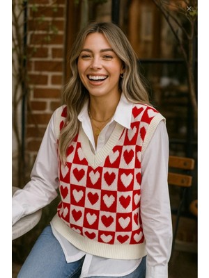 MetuCa Kadın Kırmızı Beyaz Dama ve Kalp Desenli V Yaka Triko Süveter