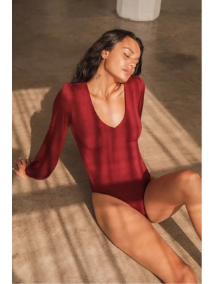 MetuCa Kadın Bordo V Yaka Balon Kol Çift Katlı Tanga Kesim Sandy Kumaş Bodysuit