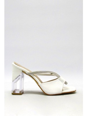 Kanuga Kadın Şeffaf Topuk Taş Detaylı Topuklu Sandalet Beyaz BB2022-48