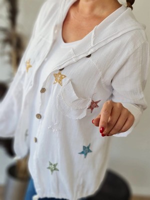 MetuCa Kadın Beyaz Kapüşonlu Yıldız Işlemeli Cepli Büzgülü Pamuk Keten Gömlek Ceket