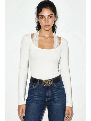 MetuCa Kadın Beyaz Dantel Yaka Detaylı Pamuklu Süprem Kumaş Uzun Kollu Bluz