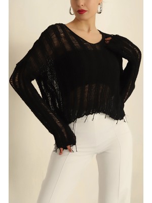 MetuCa Kadın Siyah Ajurlu Pamuklu Püsküllü Salaş Örme Triko Bluz