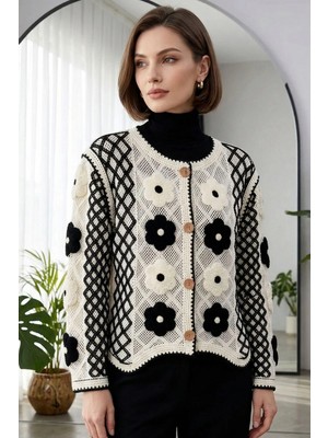 MetuCa Kadın Ekru Siyah Çiçek Nakışlı Bisiklet Yaka Baklava Desenli Örgü Triko Hırka