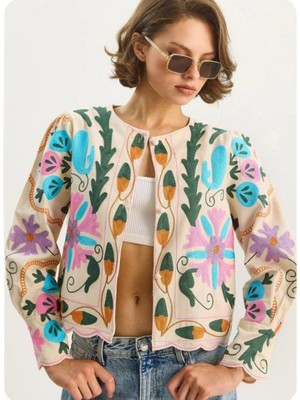MetuCa Kadın Bej Pinterest Suzani Renkli Nakışlı Fisto Kenarlı Pinterest Keten Bomber Ceket