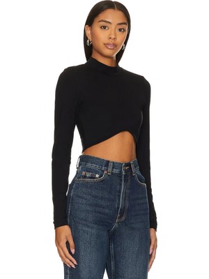 MetuCa Kadın Siyah Balıkçı Yaka Uzun Kollu Asimetrik Kesim Sandy Crop Bluz