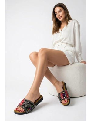 Kadın Taşlı Tokalı Terlik Renkli Taş Detaylı Ortopedik Taban Rahat Şık Günlük Yazlık Terlik