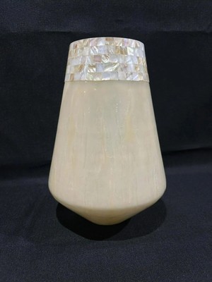 Mikasa Moor Sedef Detaylı Beyaz Vazo 38X25CM