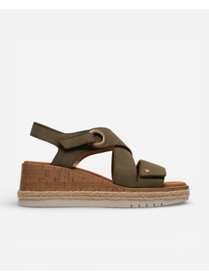 Clarks Kidiki Sun Dark Olive Nub Kadın Yeşil Sandalet 26185955