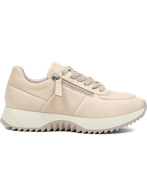 Celal Gültekin Kadın Bej Bağcıklı Kalın Tabanlı Deri Sneaker