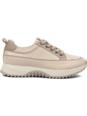 Celal Gültekin Kadın Bej Kalın Tabanlı Deri Sneaker