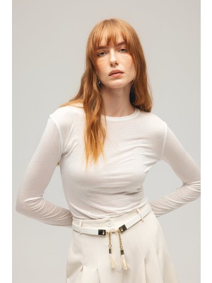 Saade Ekru Kadın Slim Fit Bisiklet Yaka Uzun Kollu Basic Örme Bluz - Transparan Görünümlü