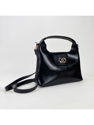 Madame Altın Toka Detaylı |parlak Deri Görünümlü |çapraz Kadın  Omuz Çantası