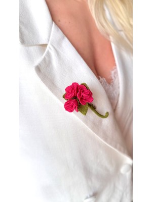 Kuvars Atalier El Yapımı Iğne Oyası Broş – Pembe Gül Çiçek Yaka Iğnesi, Zarif Aksesuar