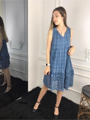 Bohemania Kadın Mavi Etek Ucu Fırfırlı Kolsuz Dantelli Elbise