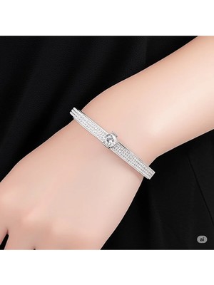 Famemus Accessory Çelik Kadın Bileklik – Zarif ve Işıltılı Tasarım