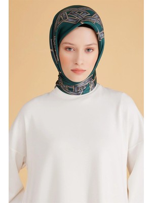 Belli Zincir Desen Kristal EŞARP2006