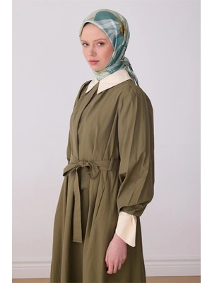 Belli Yeşil Mint Çiçek Desen %100 Twill Ipek Eşarp 4303-03