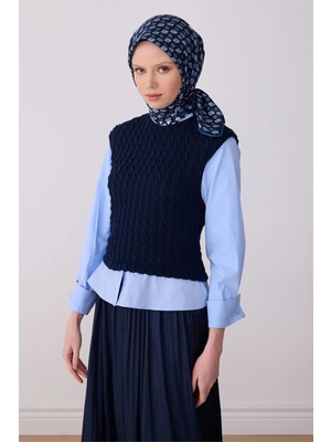 Belli Lacivert Etnik Desen %100 Twill Ipek Eşarp 4308-04