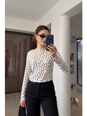 Magarde Yeni Sezon Dikiş Detaylı Puantiyeli Bluz- Ekru