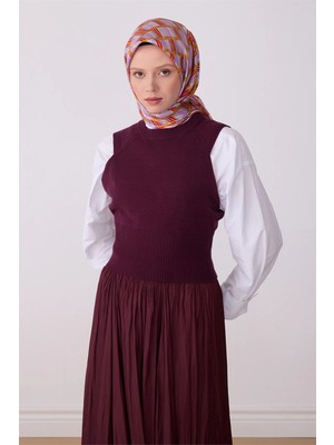 Belli Fuşya Çok Renkli Geometrik Desen %100 Twill Ipek Eşarp 4302-53