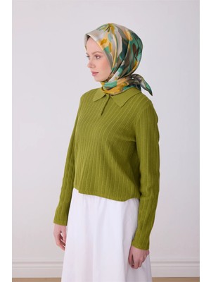 Belli Zeytin Yeşili Çok Renkli Çiçek Desen %100 Twill Ipek Eşarp 4315-04