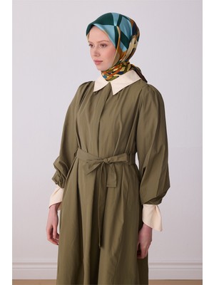 Belli Yeşil Obje Desen %100 Twill Ipek Eşarp 4300-03