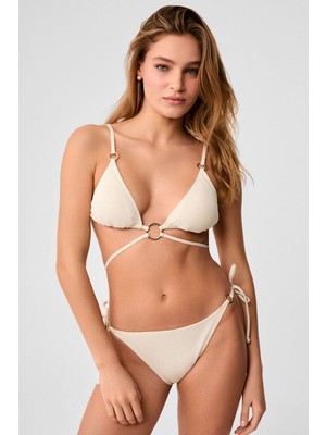 Kom Ina Simli Kumaşlı Aksesuar Detay Bikini Takımı Krem