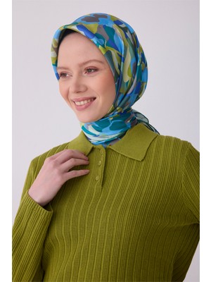 Belli Yeşil Çiçek Desen %100 Twill Ipek Eşarp 4312-82