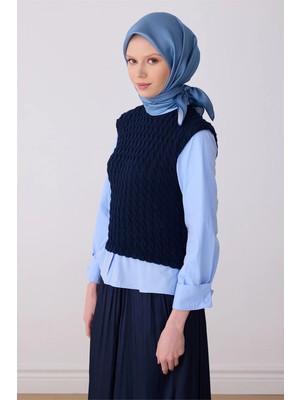 Belli Mavi Klasik Desen %100 Twill Ipek Eşarp 4305-81