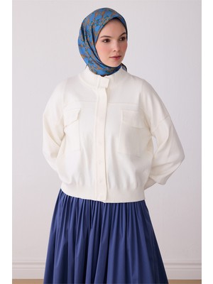 Belli Saks Çok Renkli Klasik Desen %100 Twill Ipek Eşarp 4328-04