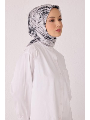 Belli Çiçek Desen Premıum Soft Siyah Bej Eşarp 2