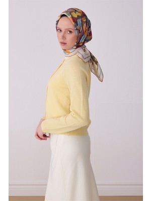 Belli Gri Çok Renkli Çiçek Desen %100 Twill Ipek Eşarp 4312-84