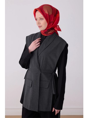 Belli Kırmızı Çiçek Desen %100 Twill Ipek Eşarp 4306-87