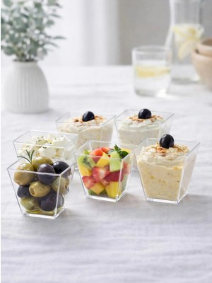 Parti Adresi Mika Plastik Mini Kare Sunum Kasesi Şeffaf Mika Kap 60 ml 50'li