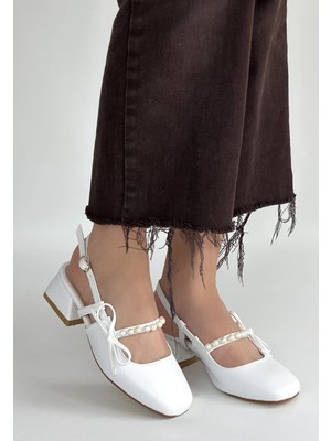 Alfaze Beyaz Cilt Inci Detaylı Fiyonklu Bilek Bantlı Topuklu Ayakkabı Topuk Boyu 4 cm