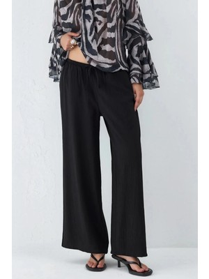 Hiccup Kadınlar BUSEM Geniş Paçalı, Lastik Bel Detaylı, Cepli Pantolon Siyah