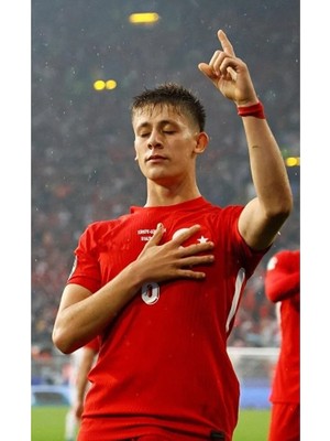 Türkiye Euro 2024 8 Numara Iç Saha Forması (8 Numara) Red