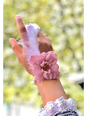 Zero Land Muratech Bride To Be Nedime Gelin Bilekliği Tüy ve Inci Boncuk Detaylı Pembe Renkli Bekarlığa Veda Partisi Bilekliği 10 Adet