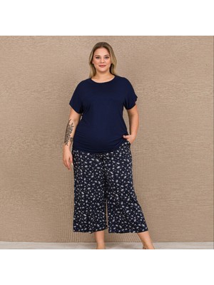 Lady Lacivert Beyaz Renk, Desenli 10745 Pamuklu Büyük Beden Geniş Paça Kapri Anne Pijama Takımı