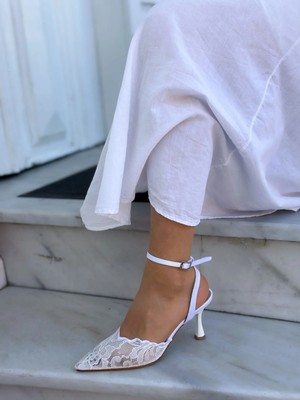 Erva'nın Butiği Beyaz Dantel (Vusuel) Nakışlı Arka Bant Detaylı Kadın Stiletto